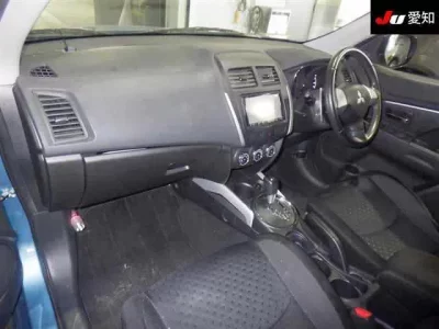 Mitsubishi RVR