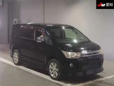 Mitsubishi DELICA D5