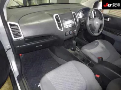 Nissan WINGROAD