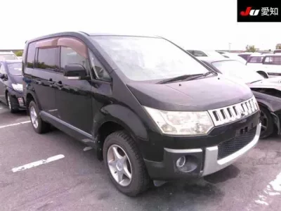 Mitsubishi DELICA D5
