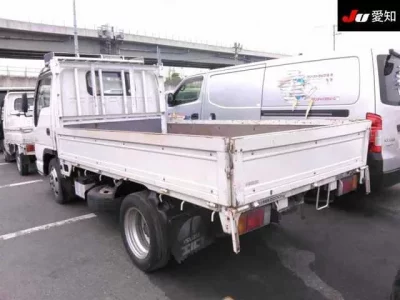 Isuzu TRUCK