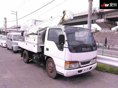 Isuzu ELF