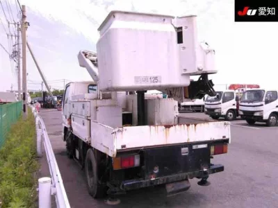 Isuzu ELF