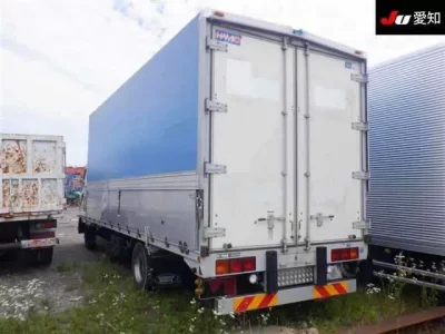 Mitsubishi FUSO FIGHTER