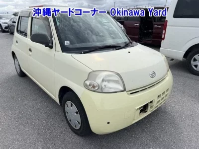 Daihatsu Esse