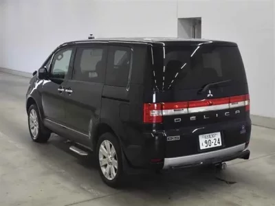 Mitsubishi DELICA D5