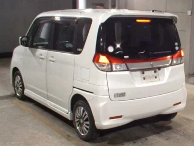 Mitsubishi DELICA D2