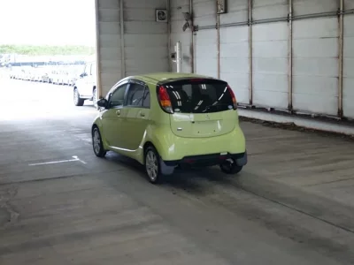 Mitsubishi I