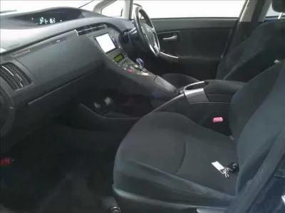 Toyota PRIUS PHV