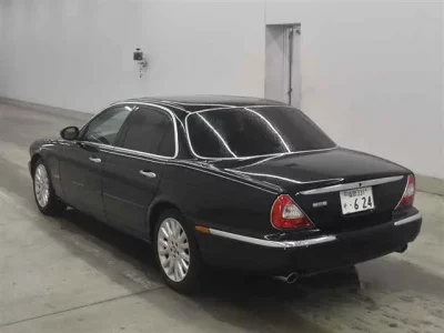 Jaguar XJ SERIES