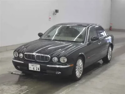 Jaguar XJ SERIES