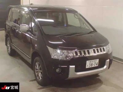Mitsubishi DELICA D5