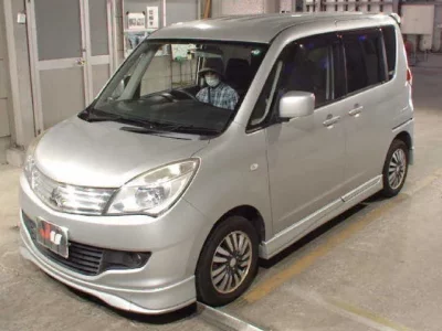 Mitsubishi DELICA D2