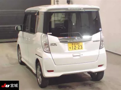 Mitsubishi EK SPACE