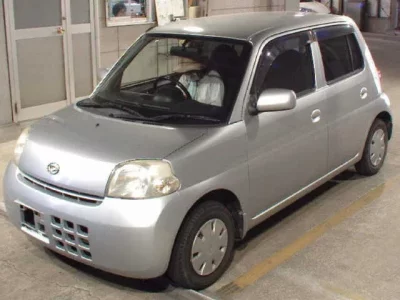 Daihatsu Esse