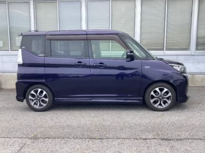 Mitsubishi DELICA D2