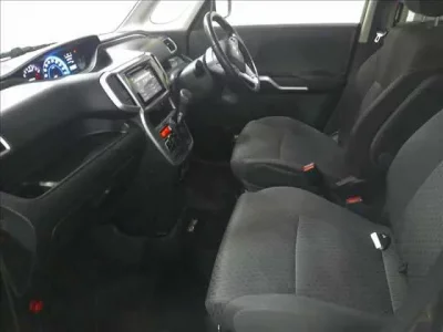 Mitsubishi DELICA D2