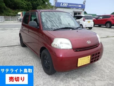 Daihatsu Esse