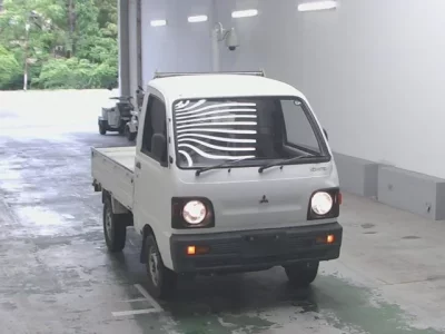 Mitsubishi MINICAB TRUCK