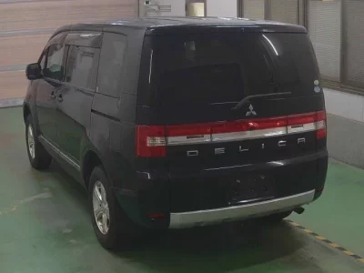 Mitsubishi DELICA D5