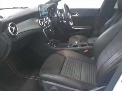 Mercedes-Benz CLA CLASS