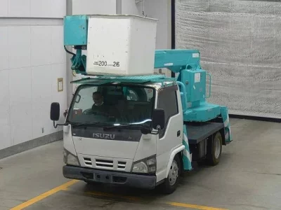 Isuzu ELF