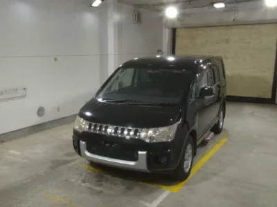 Mitsubishi DELICA D5