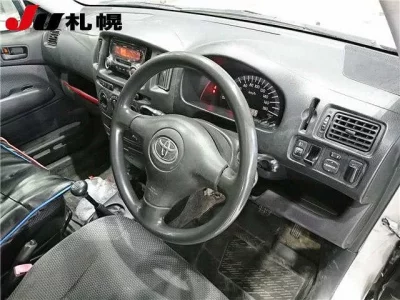 Toyota SUCCEED