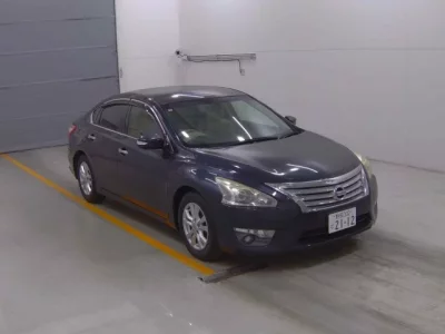Nissan TEANA