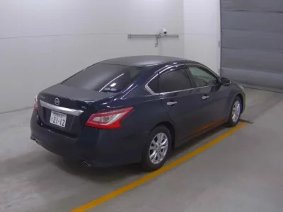 Nissan TEANA