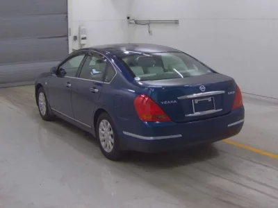 Nissan TEANA
