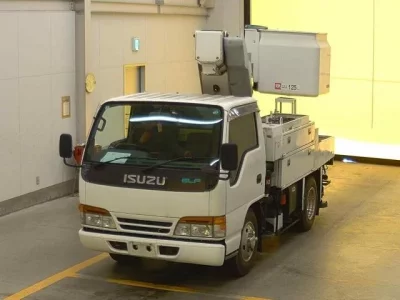 Isuzu ELF