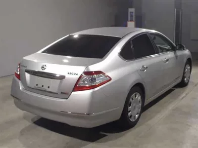 Nissan TEANA