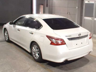Nissan TEANA