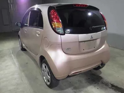 Mitsubishi I