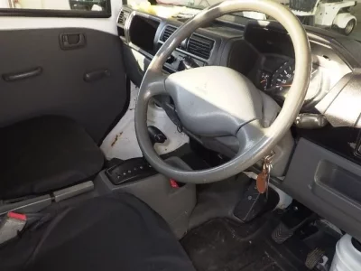 Mitsubishi MINICAB TRUCK