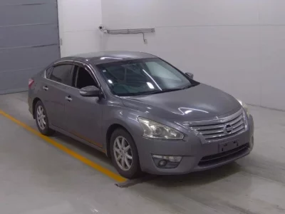 Nissan TEANA