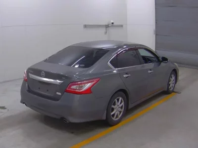 Nissan TEANA