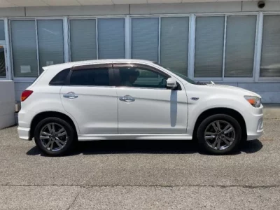 Mitsubishi RVR