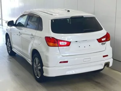 Mitsubishi RVR