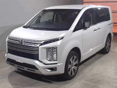 Mitsubishi DELICA D5