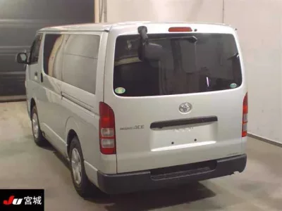 Toyota REGIUS ACE VAN
