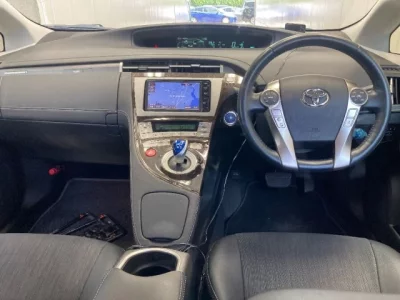 Toyota PRIUS PHV