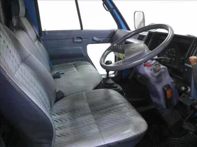 Isuzu ELF TRUCK