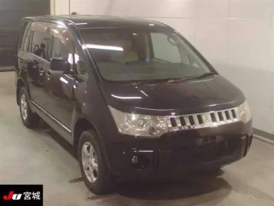 Mitsubishi DELICA D5