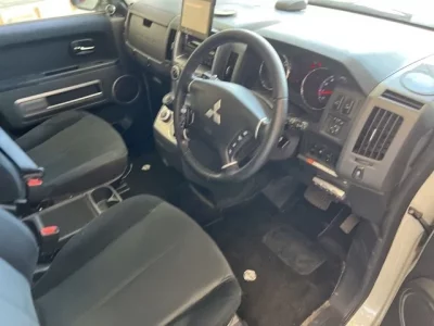 Mitsubishi DELICA D5