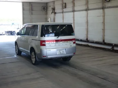 Mitsubishi DELICA D5