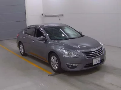 Nissan TEANA