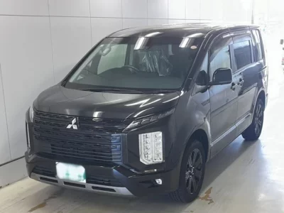 Mitsubishi DELICA D5