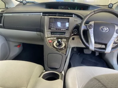 Toyota PRIUS PHV